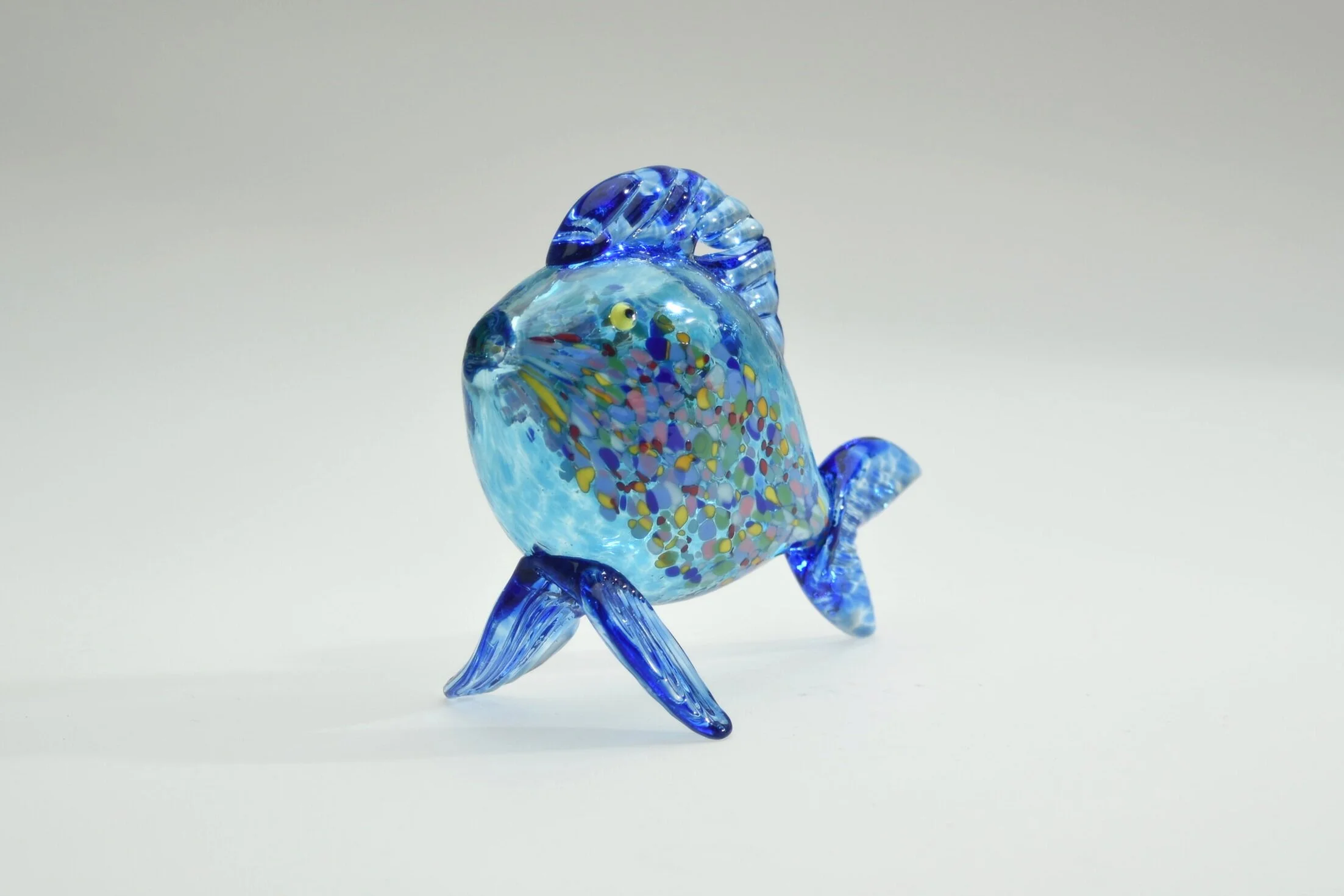 Small Speckled Medium Blue Fish with Hyacinth Fins — Thames Glass